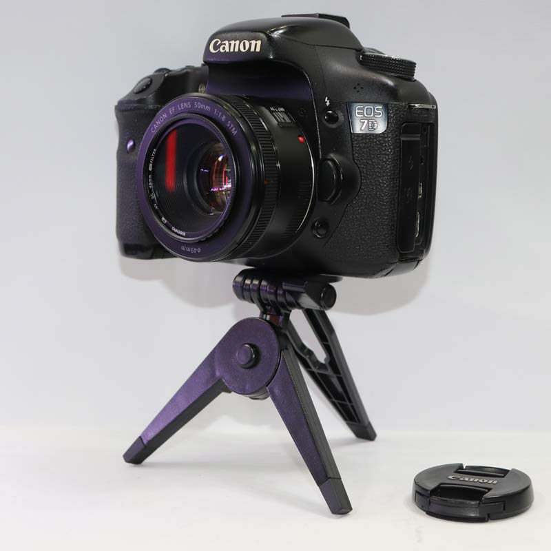 دوربین کانن مدل 7D با لنز 50 فیکس سری STM ( استوک )